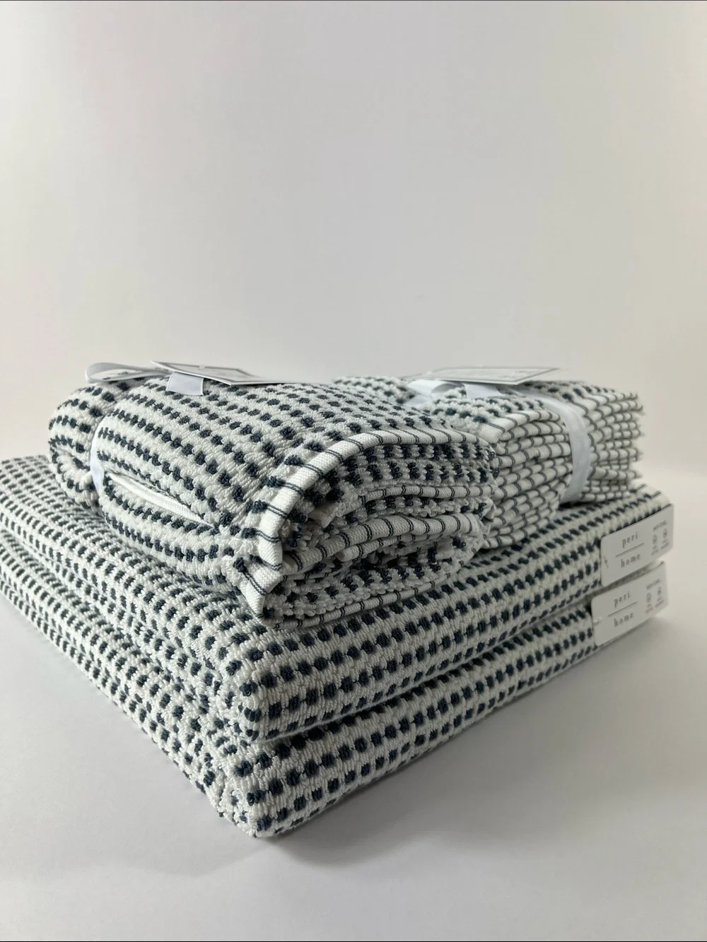Peri Home Bath Towels Navy & White Modern Design Soft Cotton 8 Pc Set NEW